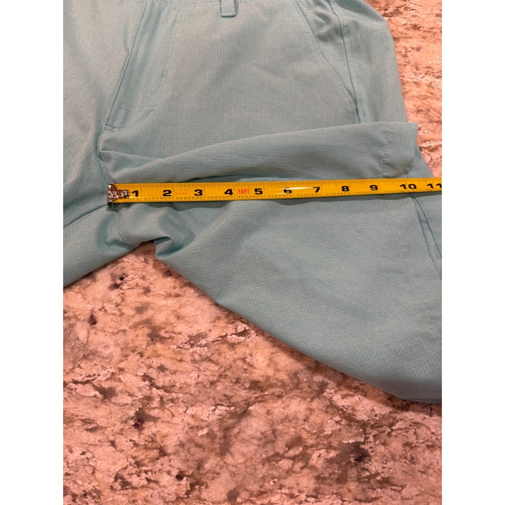 Under Armour Mens HeatGear Golf Shorts Aqua Teal Loose Fit Size 32 Textured - Picture 6 of 12